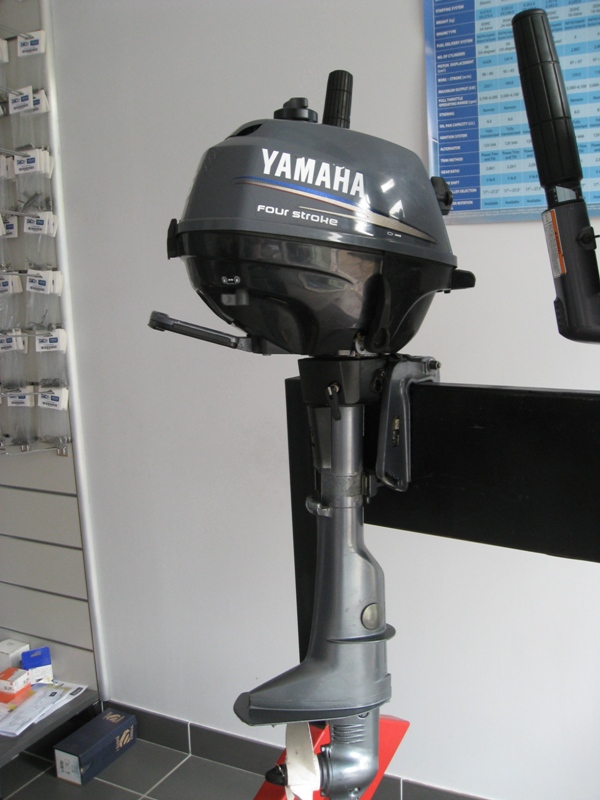 Moteur Hors Bord Yamaha LELU Marine